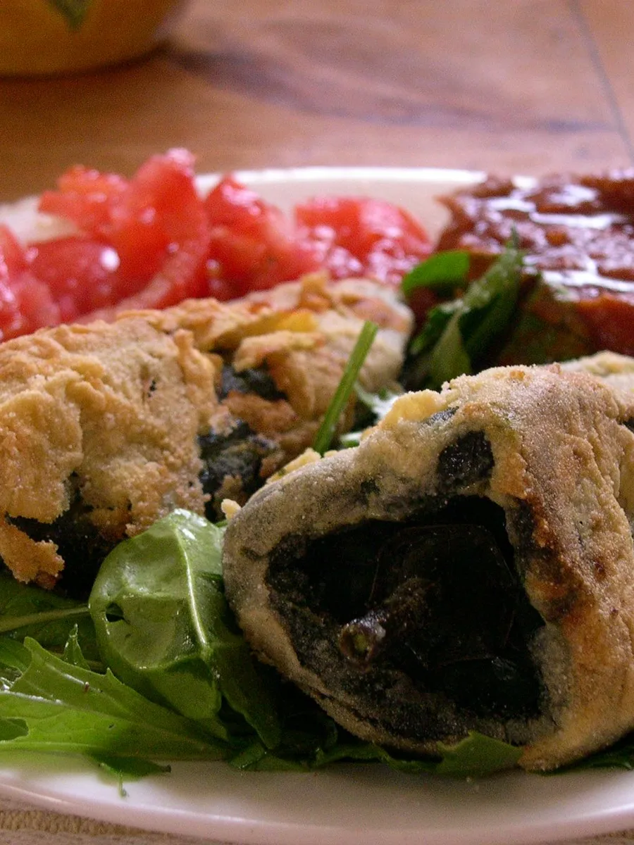 Chile relleno: A photograph of Chile Rellenos, stuffed Chile peppers