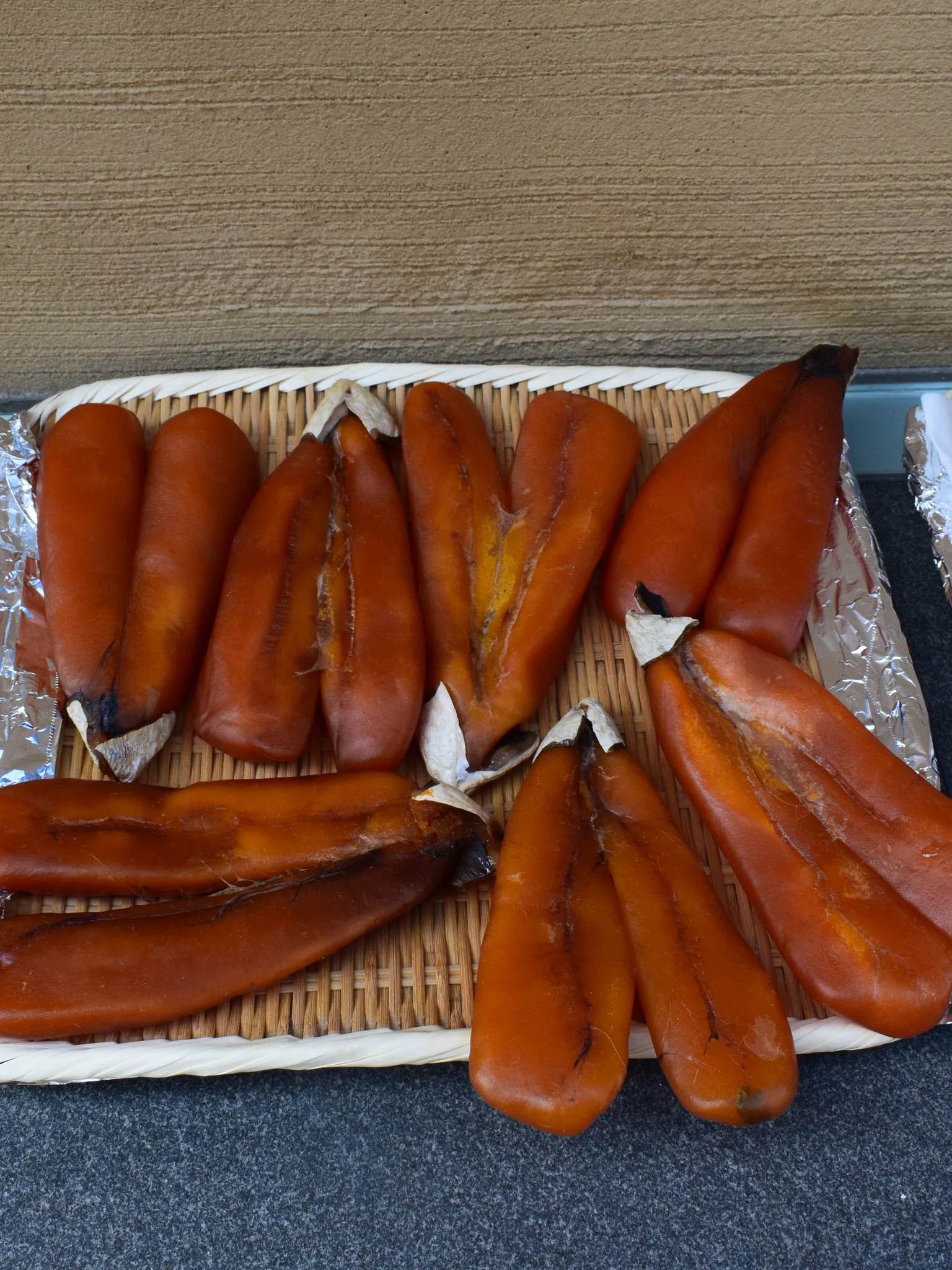 Chinmi: Karasumi, a fishery product made by salting mullet roe and drying it in sunlight