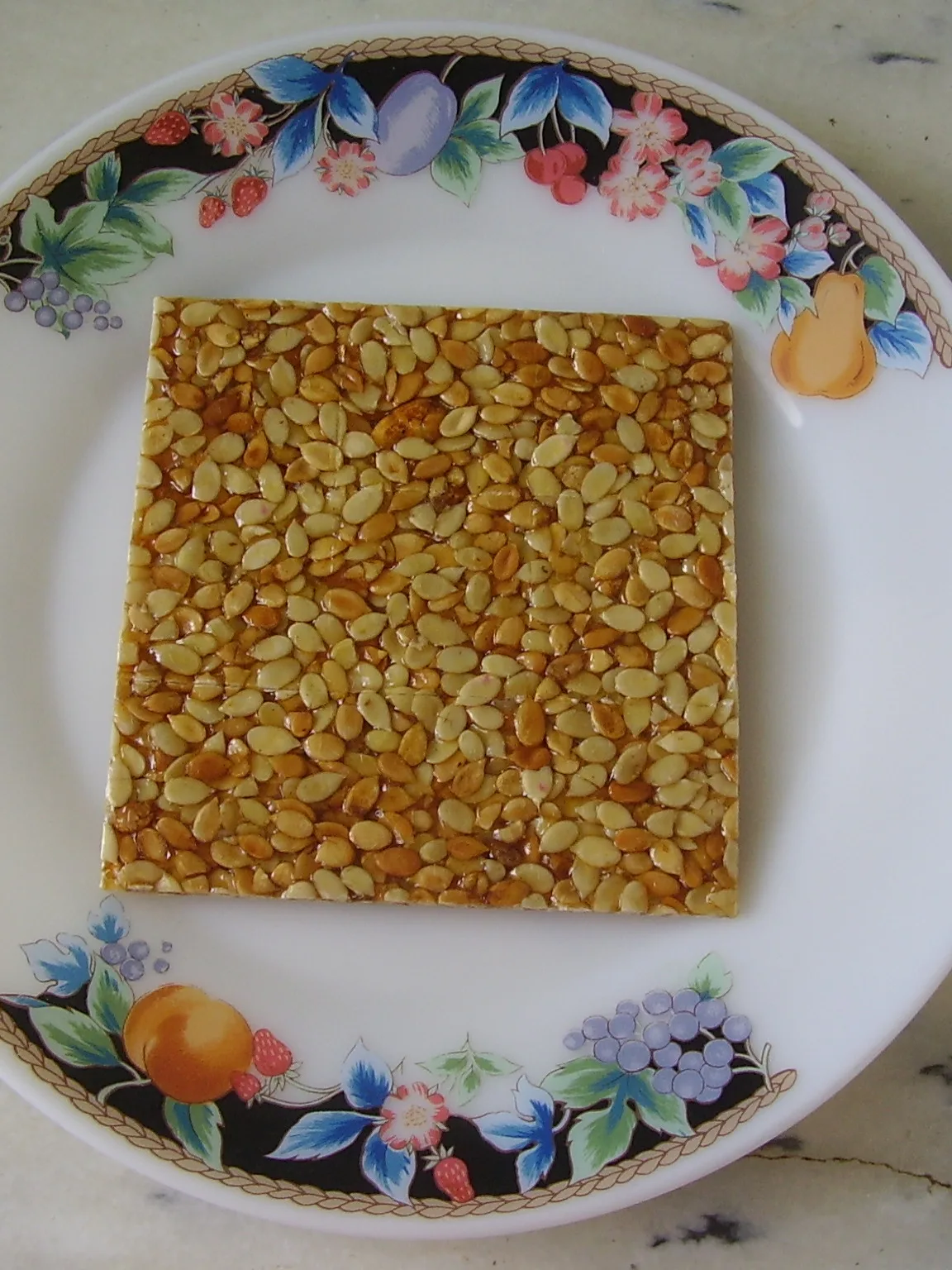 gajak: Gachak is an eatable made of Gur mixed with many items, here 4 kinds of seeds
