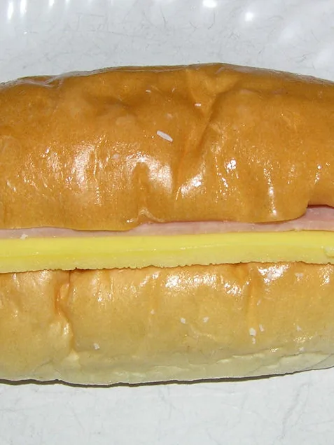 ham and egg bun: Chinese pastry Ham and Egg bun