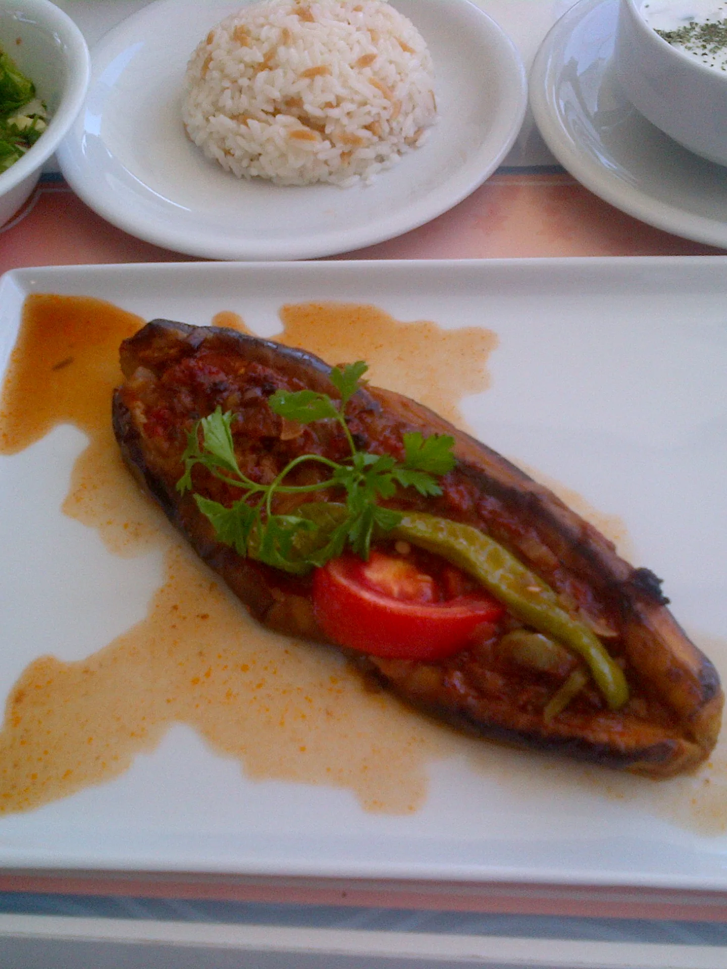 karnıyarık: A typical summertime meal in Turkey: "Karnıyarık", Turkish pilav with rice and 2 types of "şehriye" ("orzo" and pasta "capelli d'angelo"), "cacık" and a small salad for one