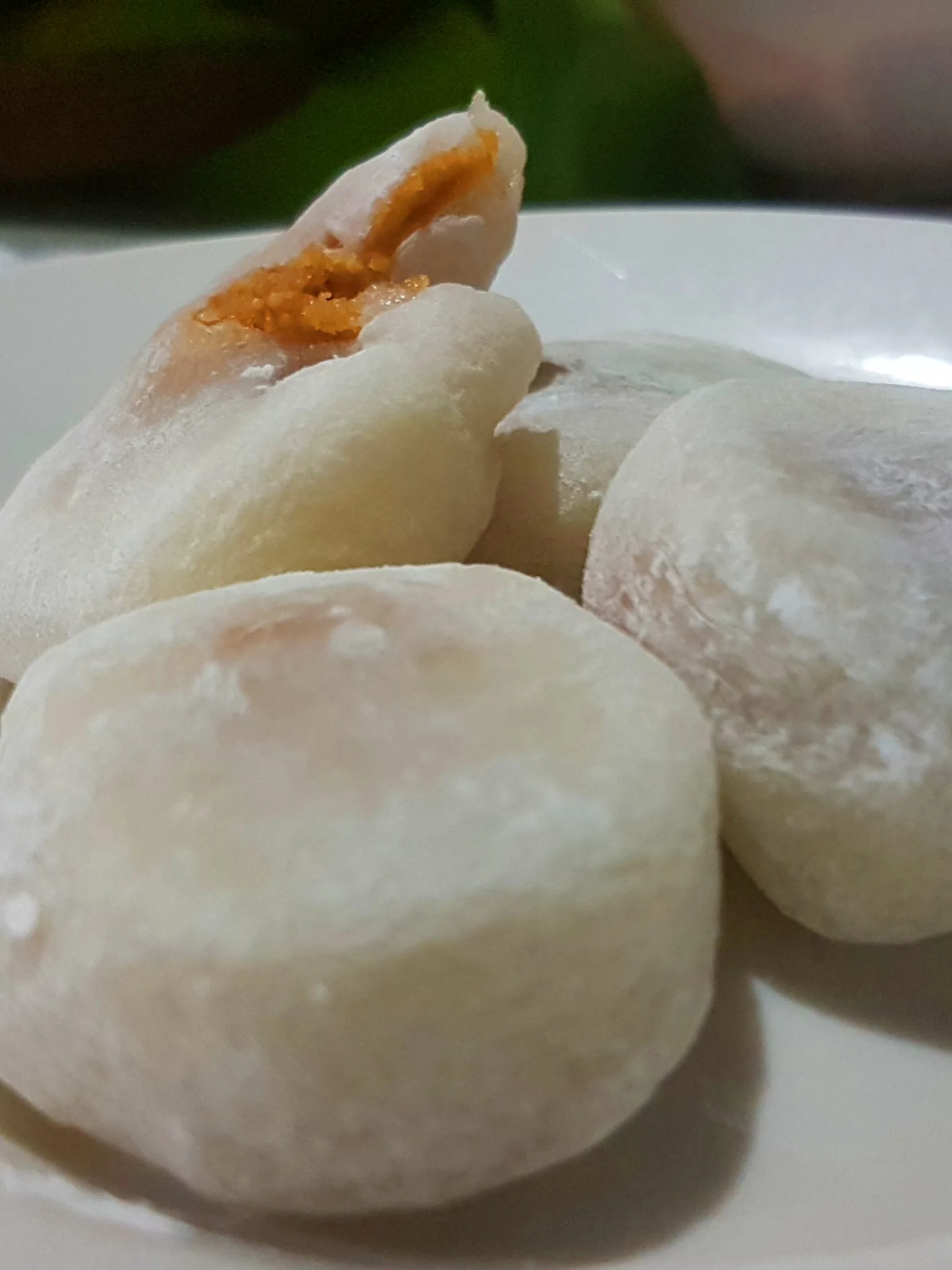 Masi: Masi (glutinous rice balls) with peanut butter filling (Philippines)