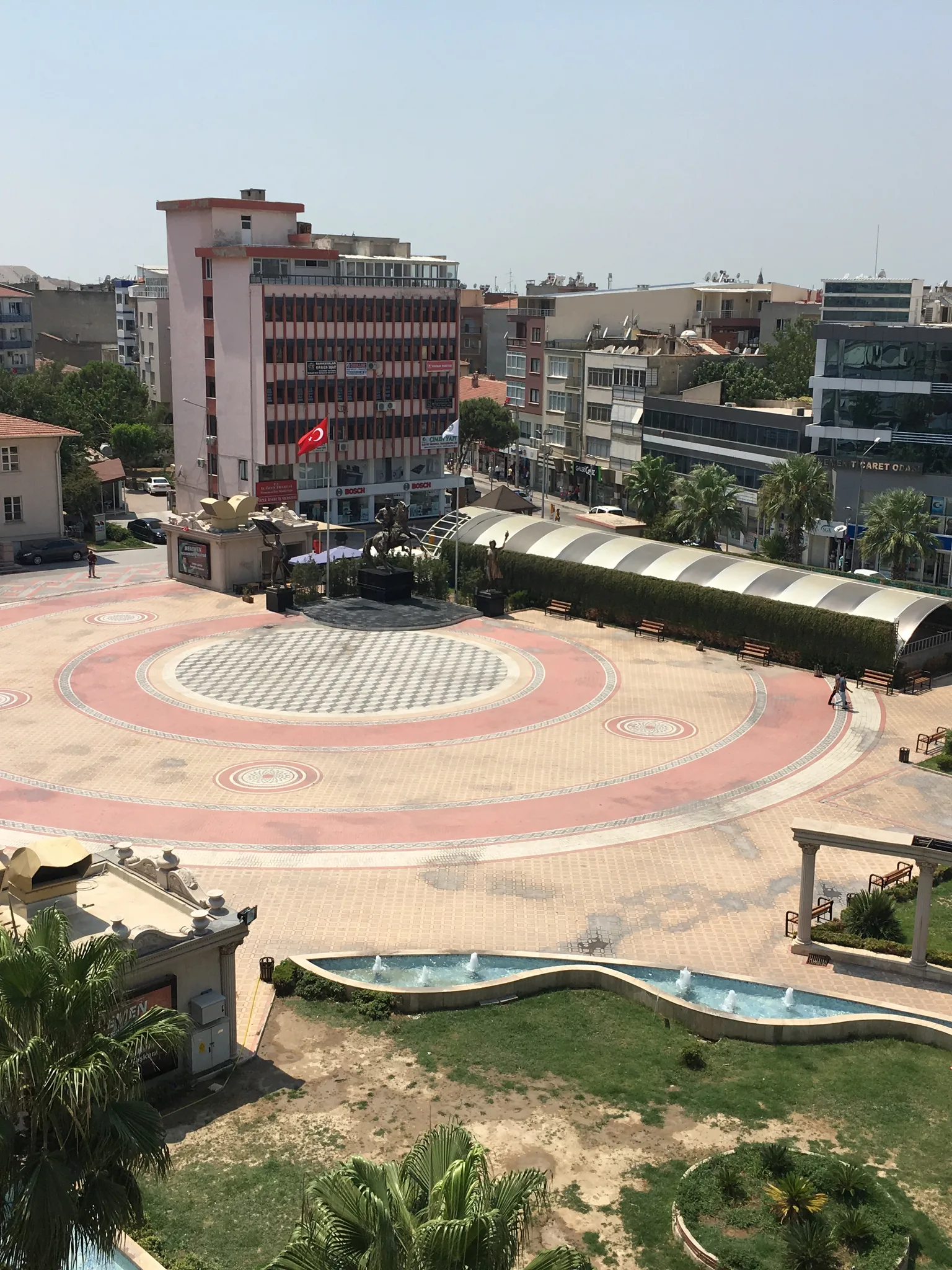 Menemen: Menemen Republic Square