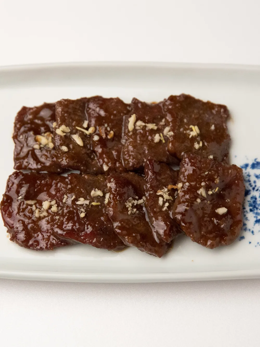 neobiani: neobiani (thinly sliced, marinated, and grilled beef)