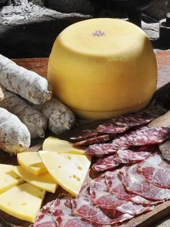 picada, a photograph of the dish