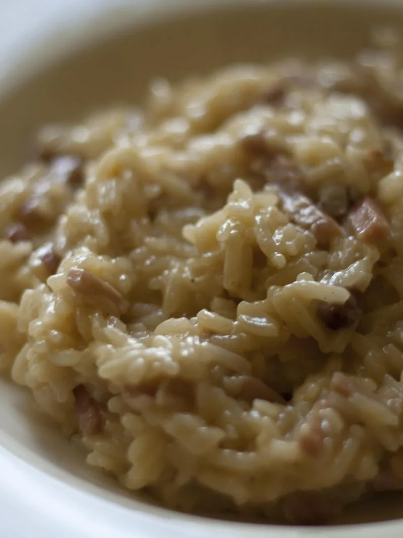 Risotto alla Milanese: Risotto with speck and goat cheese