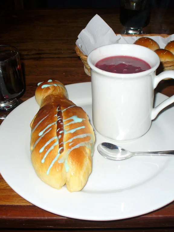 Guagua de pan, a photograph of the dish