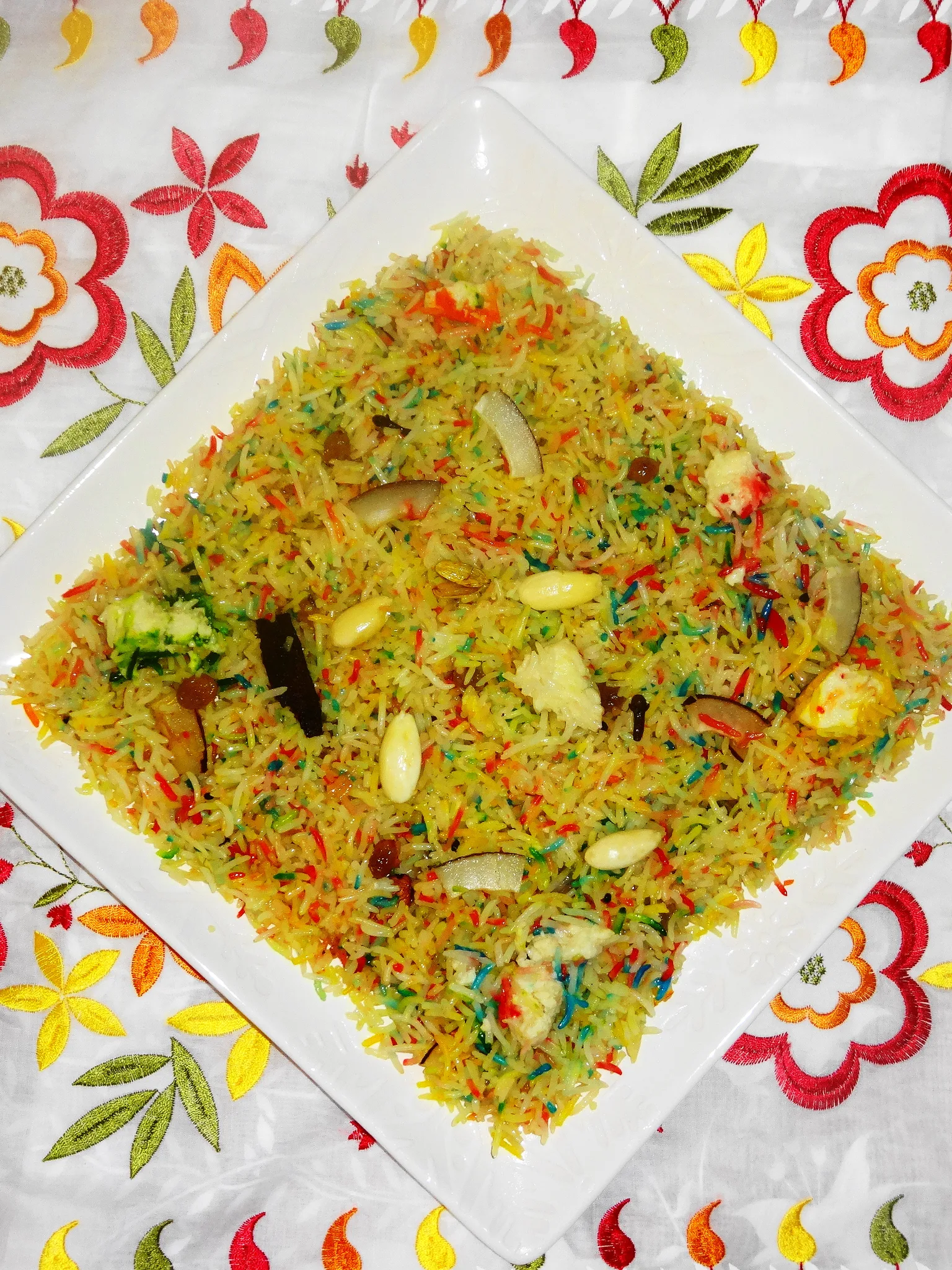 zarda: Sat Ranga Zarda, Rainbow Zarda, رنگین زردہ چاول